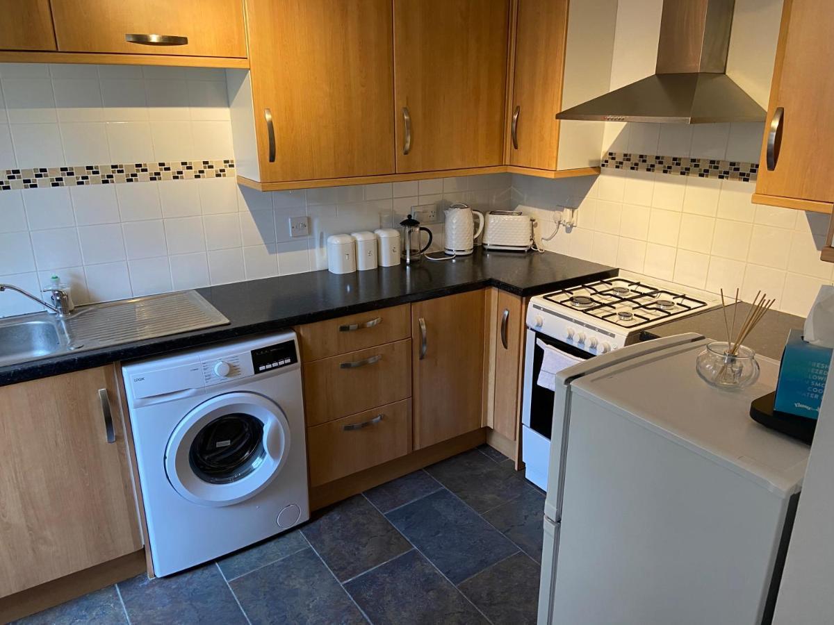 Cosy 3-bedroom House, Stones Throw To Tatil Evi Weymouth